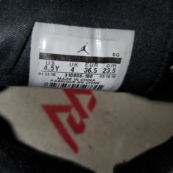 Nike Air Jordan Retro 10 Size 4.5Y - Picture 2 of 6